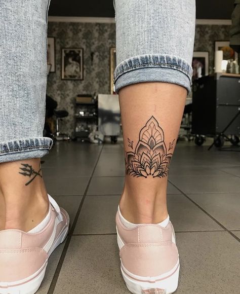 Mandela Tattoo, Ankle Tattoos For Women, Leg Tattoos Women, Calf Tattoo, Classy Tattoos, Tattoo Me, روتين العناية بالبشرة, Time Tattoos, Tattoo Love