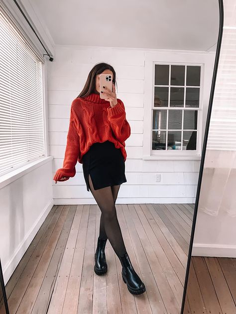 Holiday Party Outfit Casual, Valentine Outfits For Women, Christmas Party Outfit Work, Red Sweater Outfit, Vday Outfit, Valentine Outfits, Cute Valentines Day Outfits, Christmas Outfit Casual, Red And Black Outfits