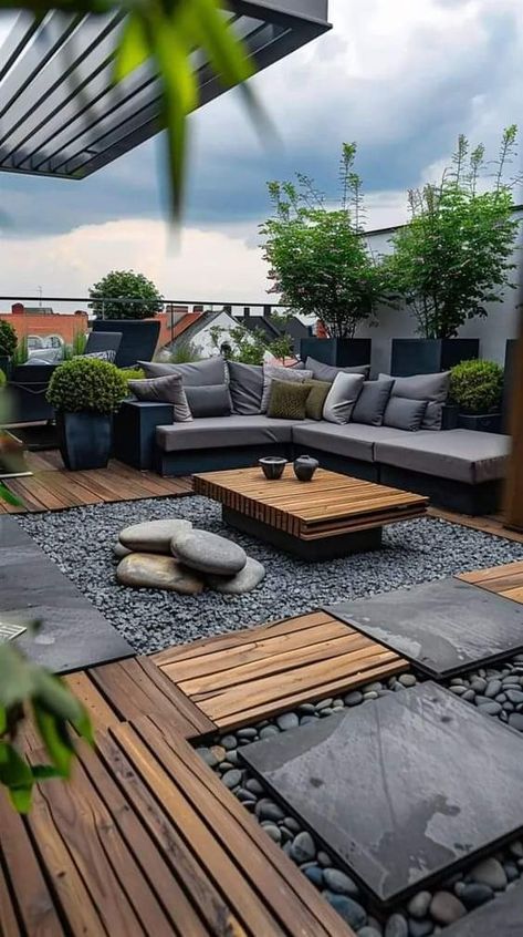 Rooftop Hangout, Small Rooftop Ideas, Small Rooftop, Rooftop Ideas, Ideas Terraza, Roof Terrace Design, Rooftop Patio Design, Terraced Landscaping, Roof Garden Design