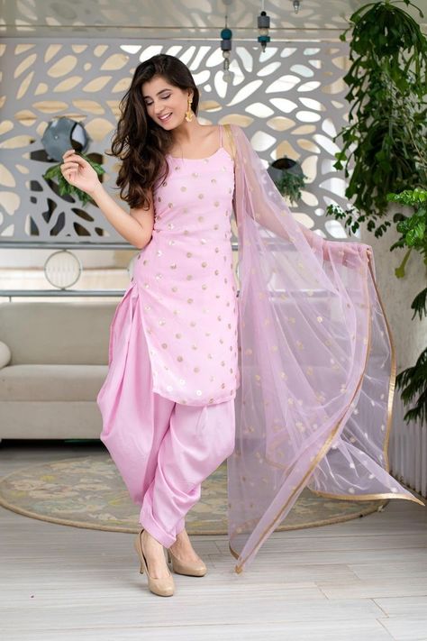 Pink Patiala Suit, Pink Suits Women, Shaurya Sanadhya, Pink Kurti, Patiala Suit Designs, Party Wears, Pink Kurta, Punjabi Fashion, Kurta For Women