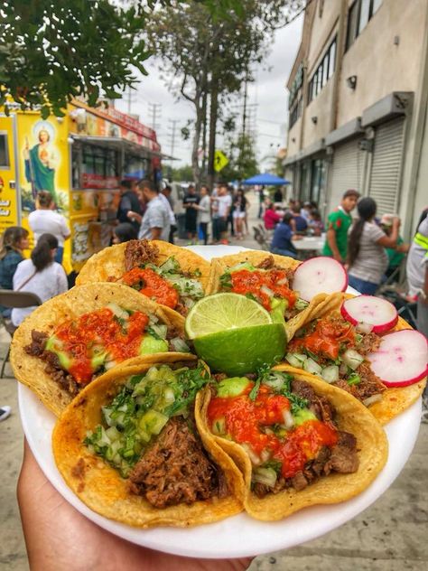 Best Taco Trucks in Los Angeles: Top 10 | About Time Best Street Tacos Los Angeles, California Food Truck, Los Angeles Street Food, Tacos Los Angeles, Best Food In Los Angeles, Los Angeles Culture, Taco Truck Aesthetic, Street Tacos Aesthetic, Taco Truck Tacos