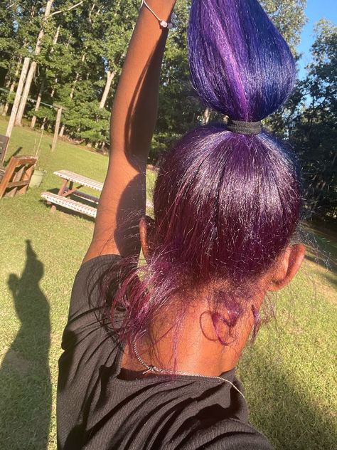 Hair Dye Ideas Whole Head, Dyed Natural Hair Purple, Purple And Blue Hair Black Women, Honey Blonde And Purple Hair, Hair Dye Inspo Black Women, Purple Dyed Hair Black Women, Colors To Dye Ur Hair, Dyed Natural Hair Ideas, Dark Purple Natural Hair