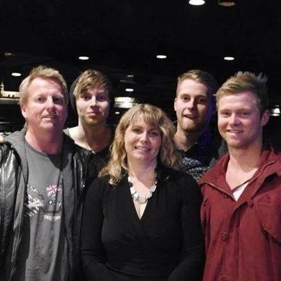 Liz Hemmings, Jack Hemmings, Queen Liz, 5sos Luke, Luke Roberts, 5sos 1d, Michael Gordon, 5 Second Of Summer, Taylor Swift Facts