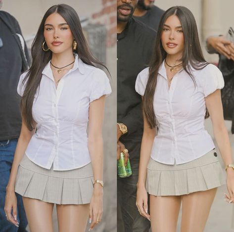 Madison Beer in our Liana Top + Pleated Micro Mini Skirt ♡ Pleated Mini Skirt Outfit, Pleated Skirt Outfit, Rok Mini, Danielle Guizio, White Short Sleeve Shirt, Micro Skirt, Micro Mini Skirt, Miniskirt Outfits, Katherine Pierce