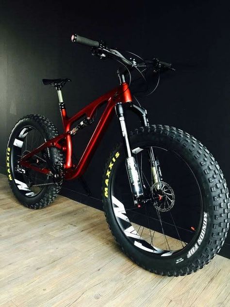 Sepeda Trek, Fat Bike Mountain, Trek Mountain Bike, Giant Bikes, Mt Bike, Dirt Jumper, Bicycle Mountain, Futuristic Motorcycle, Downhill Bike