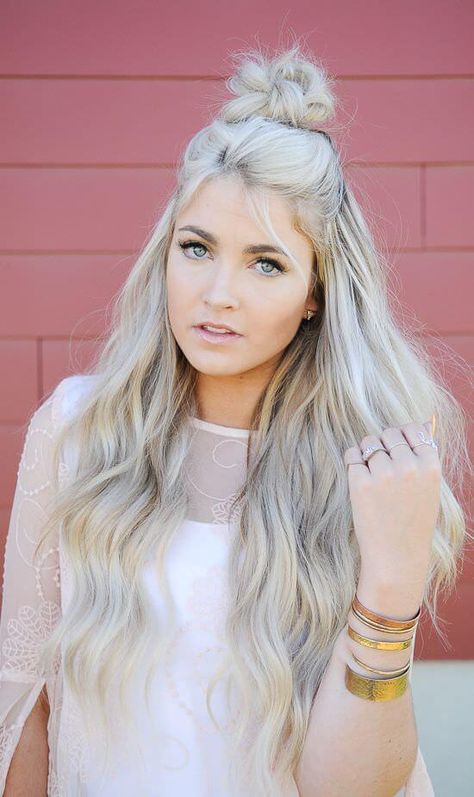 8 Must-Have Summer Hairstyles Trendy We Fryzurach, Hair Knot, Long Blonde, Half Up Hair, Long Blonde Hair, Hair Envy, Love Hair, Hair Dos, Gorgeous Hair