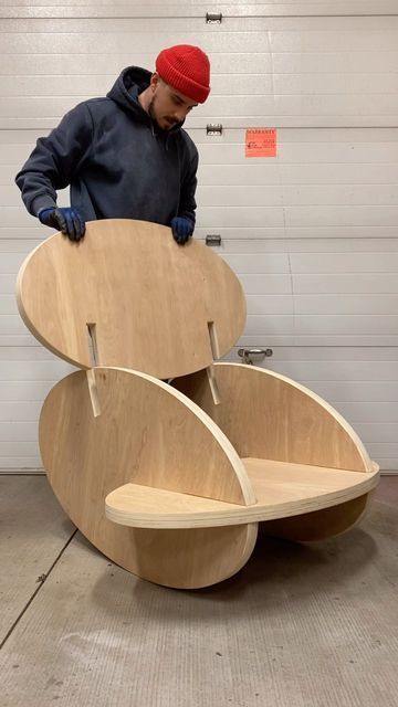 Diy Rocking Chair, Wood Chair Design, Diy Barbie Furniture, Diy Bathroom Furniture, Diy Furniture Hacks, Diy Electrical, Cat Furniture Diy, Free Woodworking Plans, Folding Furniture