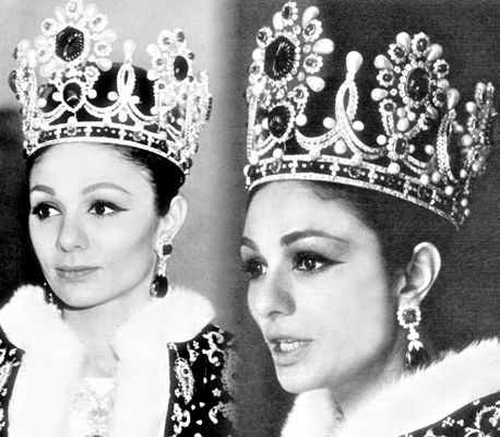 Empress Farah, Most Expensive Jewelry, Farah Pahlavi, Pahlavi Dynasty, Royal Jewellery, Farah Diba, The Shah Of Iran, Royal Crown Jewels, Imperial Crown