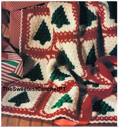 Christmas Blanket Crochet, Crochet Pattern Christmas Tree, Motifs Afghans, Winter Throw Blanket, Christmas Afghan, Christmas Crochet Blanket, Crochet Pattern Christmas, Crochet Tree, Crocheted Christmas