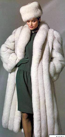 Fur Hats, Fur Coat Vintage, Fabulous Furs, Fox Fur Coat, Vintage Fur, White Fur, Baby It's Cold Outside, Fur Fashion, It's Cold Outside