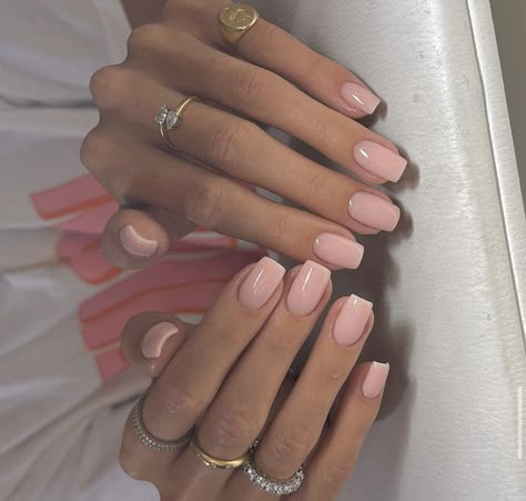 Basic Nail Ideas, Basic Nail, Nagel Tips, Basic Nails, Casual Nails, Work Nails, Classy Acrylic Nails, Neutral Nails, Classy Nails