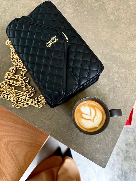 Steve madden Steve Madden Bag Aesthetic, Steve Madden Aesthetic, Steve Madden Handbags, Bag Aesthetic, Steve Madden Bags, Bags Aesthetic, Fashion Essentials, A Bag, Content Creator