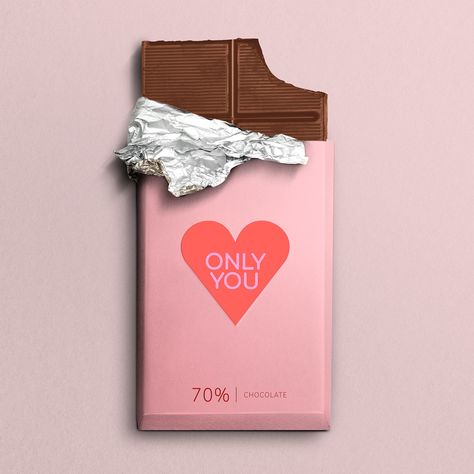 Valentine Chocolate Packaging, Chocolate Package Design, Valentine's Day Poster Design, Valentines Social Media, Dan Zaljubljenih, Images Of Chocolate, Cookies Design, Chocolate Bar Labels, Sticker Mockup