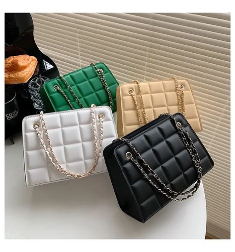 Mini Handbags, Chain Shoulder Bag, Beauty Bag, Shop Clothing, Stylish Fashion, Square Bag, Casual Bags, Leather Handbag, Fashion Handbags