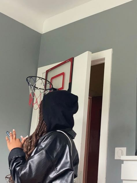 Basketball Hoop Above Bed, Mini Basketball Hoop In Bedroom, Mini Basketball Hoop For Room, Athlete Room Aesthetic, Basketball Hoop In Room, Basketball Hoop Bedroom, Sporty Room Aesthetic, Bedroom Basketball Hoop, Basketball Hoop In Bedroom