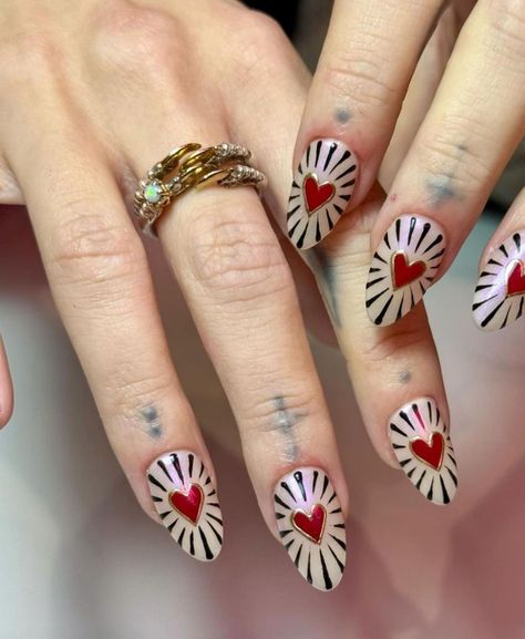 Nail Decal Ideas, Simple Unique Nails, Short Natural Nails Designs, Acrylic Nails Y2k, Rockabilly Nails, Nail Art Heart, Short Nails Design, Stud Nails, Tattoo Nails