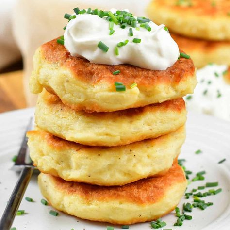 Mashed Potato Cakes - Will Cook For Smiles Mashed Potato Fritters, Fried Mashed Potatoes, Potato Cakes Recipe, Mashed Potato Cakes, Will Cook For Smiles, Casserole Side Dishes, Leftover Potatoes, French Fried Potatoes, Instant Potatoes