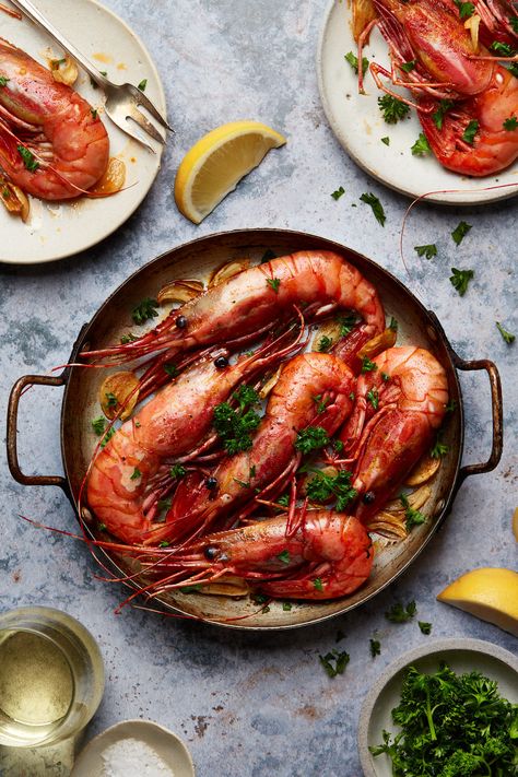 Gambas al ajillo garlic prawns tapas - Beyond Sweet and Savory Seafood Photography, Slow Cooker Balsamic Chicken, Whole Fish Recipes, Spot Prawns, Grilled Fish Recipes, Vegan Starters, Grilled Prawns, Garlic Prawns, Whole Fish