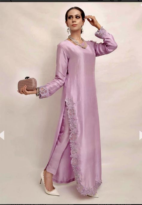 Raw Silk Dress, Silk Kurti Designs, Shirt Trouser, Kurta Set For Women, Pakistani Dresses Casual, Pakistani Fancy Dresses, Beautiful Pakistani Dresses, Dress Design Patterns, Designer Party Wear Dresses