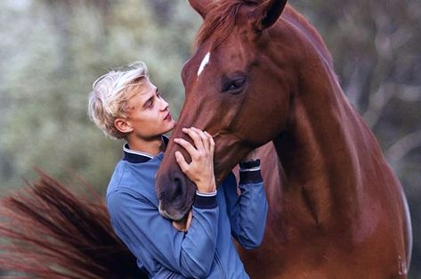 Jesse Drent, Matt Harnacke, Male Portrait Poses, Horse And Human, Horse Reference, Cowboy Horse, Body Reference Drawing, Anatomy Poses, Pose Ref