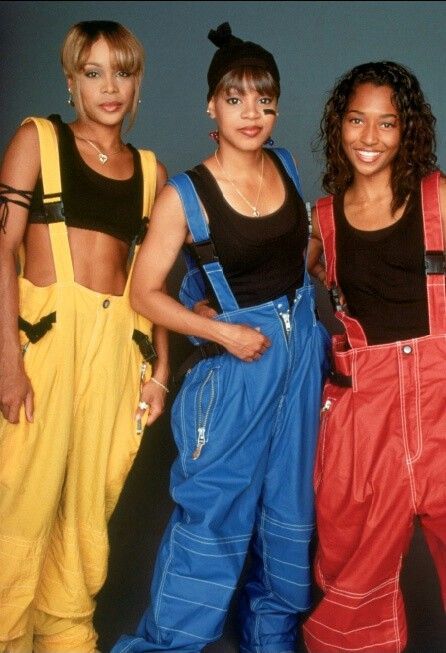 What To Wear To A '90s Party - '90s Women Fashion World Outfits 90s Hip Hop, 90 Theme Party Outfit, Tlc Outfits 90s, Tlc Fashion, 90s Hip Hop Outfits, Tlc Group, 90s Outfits Party, 90s Theme Party Outfit, Tlc Outfits