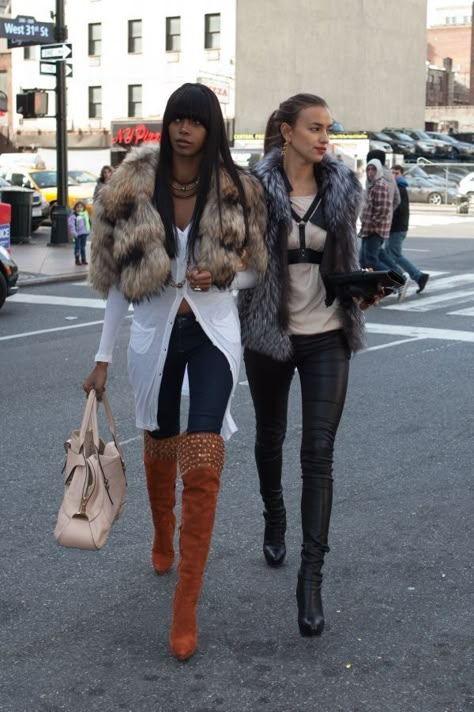 Irina Shayk Street Style, Irina Shayk Style, Jessica White, Off Duty Model, 2015 Fashion Trends, 2010s Fashion, Models Off Duty Style, Fabulous Furs, Glam Squad