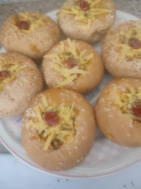 Savory Cocktail Buns recipe by Naseema Khan (zulfis) Halal Bread, Khobz Bread Recipe, Hala Bread Recipe, Halawat El Jibn Recipe, Halaal Recipes, Breads Recipes, Sandwich Bread Recipes, Buns Recipe, Halal Recipes