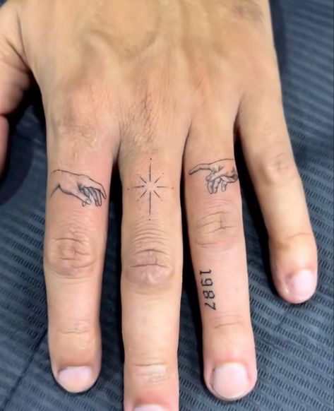 Miniature Tattoo, Tato Minimal, Simple Tattoos For Guys, Hand And Finger Tattoos, Wrist Tattoos For Guys, Muster Tattoos, Small Hand Tattoos, Small Tattoos For Guys, Hand Tattoos For Guys