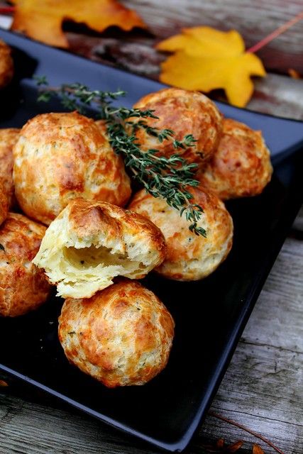 Gougeres Recipe, Bakery Items, Hosting Ideas, Veg Recipes, Basic Recipes, Small Bites, Bread Rolls, Flatbread, Paneer