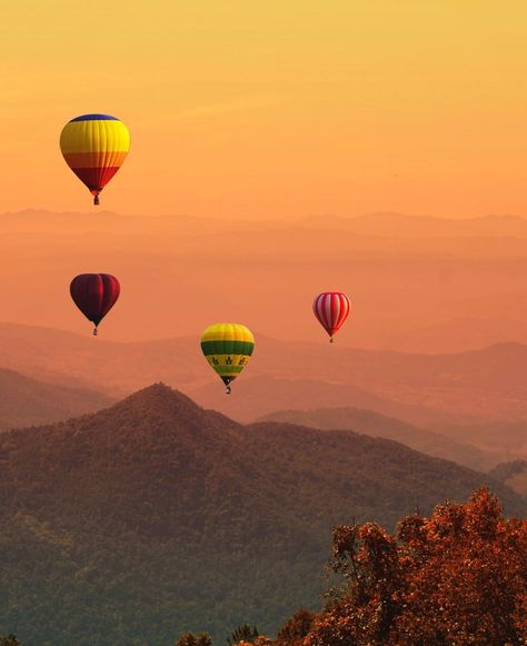 Hot air balloon above mountain at sunset Hot Air Balloon Sunset, Embroidery Hoop Art Diy, Embroidery Hoop Art, Hoop Art, Hot Air Balloon, Air Balloon, Hot Air, Embroidery Hoop, Art Diy