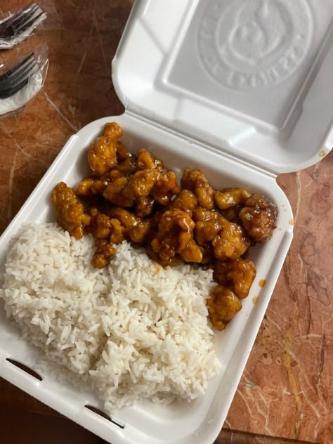 Panda Express Aesthetic, Food In Containers, Food Dessert Aesthetic, Food Panda, Baked Dessert, Panda Express, Food Babe, Delicacy Food, Orange Chicken