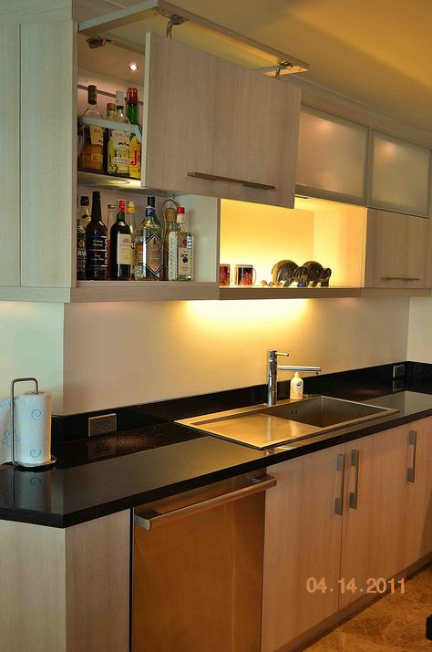 Kitchen cabinets with Black Granite CounterTop Kitchen Cabinets With Black Granite, Cabinets With Black Granite, Kitchen With Black Granite, Kitchen Slab, Black Countertop, Modular Kitchen Cabinets, Modular Cabinets, Black Granite Countertops, Granite Countertop