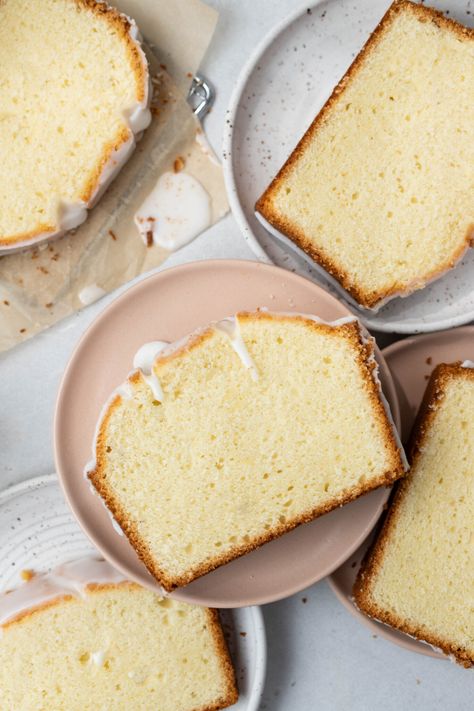 Homemade Vanilla Pound Cake, Vanilla Pound Cake Loaf, Vanilla Bean Pound Cake, Vanilla Loaf Cake Recipe, Vanilla Pound Cake Recipes Moist, Birthday Pound Cake, Nigerian Desserts, Pound Cake Bundt, Vanilla Loaf