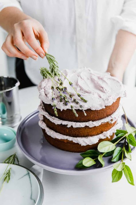 Earl Grey Cake Recipe, Earl Grey Lavender, Earl Grey Cake, Lavender Party, Mood Board Spring, Cakes For Occasions, Grey Cake, Cottage Bakery