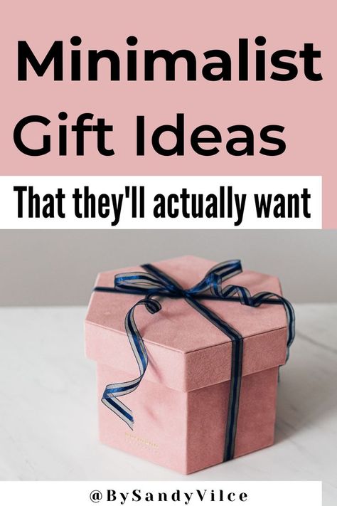 Minimalist gift ideas that they'll actually want. 25th Birthday Ideas For Him, Gifts For Minimalists, Minimalist Gift Ideas, 25th Birthday Gifts, 31 Gifts, Baked Cookies, 19th Birthday, Birthday For Him, Minimalist Gifts