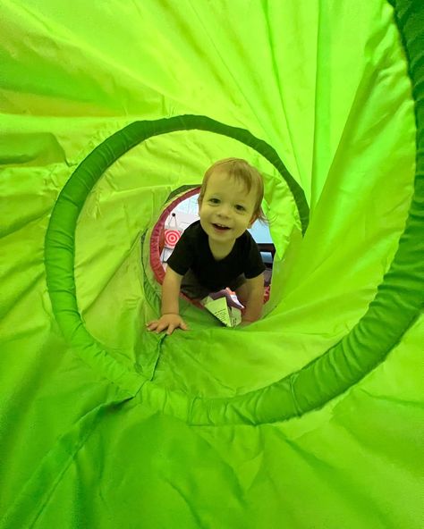 We’ve been loving this play tunnel. Its been keeping Parker busy for way longer than pretty much any other toy he’s ever had! @sarahohara1223 *Amazon Affiliate Link* for play tunnel #toddlertoys #toddlers #toddlerfun #playtunnel #oneyearold #babytoys Energy Kids, Tunnel Tent, Play Tunnel, Toddler Outdoor, Play Cube, Toddler Play, Play Tent, Toddler Fun, Pretty Much