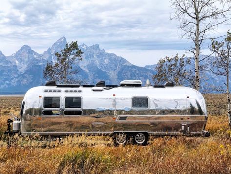 Camper Crafts, Airstream Land Yacht, Airstream Restoration, Airstream Living, Airstream Campers, Land Yacht, Airstream Remodel, Airstream Interior, Air Stream