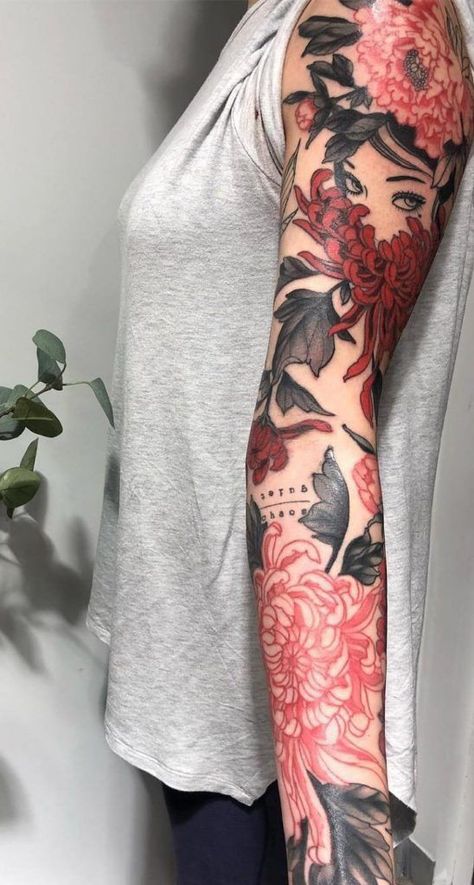 Japanese Tattoo Women, Geniale Tattoos, Red Tattoos, Full Sleeve Tattoos, Arm Tattoos For Women, Aesthetic Tattoo, Sleeve Tattoos For Women, Tattoo Sleeve Designs, Feminine Tattoos