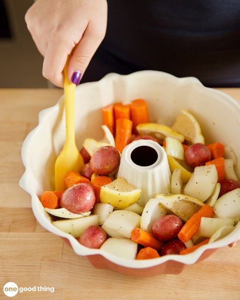 Bundt Pan Chicken, Pan Roast, Bundt Pan Recipes, One Good Thing By Jillee, Chicken Roasted, Pan Cooking, Chicken Entrees, Savory Chicken, Chicken Main Dishes