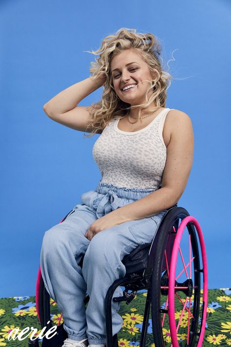 Ali Stroker, Wheelchair Fashion, Wheelchair Women, Sweatpants For Women, Tony Award, Aerie Real, Comfy Sweatpants, Insulin Pump, Free Jeans