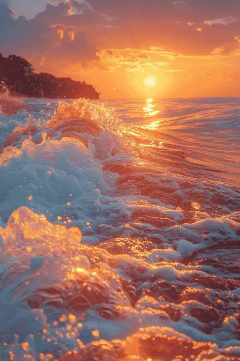 Sunset Over Water Aesthetic, Beach With Sunset Aesthetic, Sunrise Reflection On Water, Landscape Ideas Reference, Crashing Waves Aesthetic, Cool Ocean Pictures, Water Asthetics Photos, Landscapes Textiles, Calm Down Aesthetic