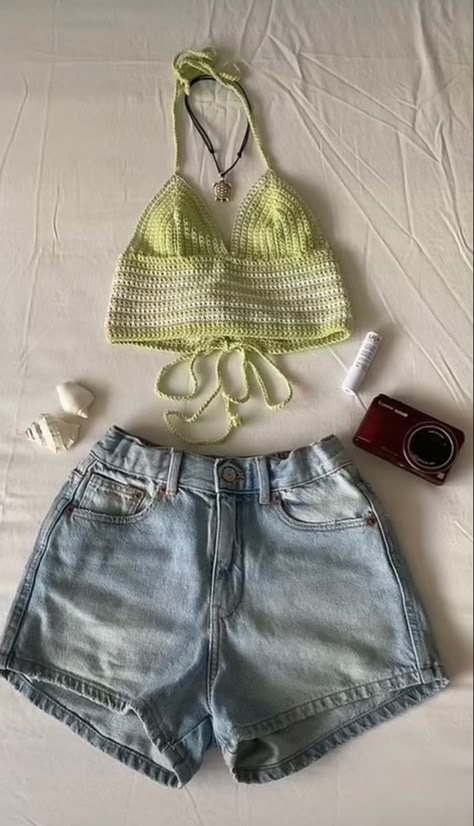 Beach Hawaii Aesthetic, Outer Banks Outfits, Casual Outfits Cute, Cute Outfits Casual, Hawaii Aesthetic, Beachy Outfits, Hawaii Outfits, Beach Hawaii, Obx Dr