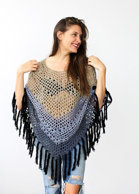 15 Fun, Fabulous FREE Fringed Crochet Patterns: Ombre Poncho Free Crochet Pattern with Fringe Picot Crochet, Crocheted Shawl, Irish Crochet Dress, Crochet Poncho Patterns, Crochet Fringe, Crochet Shawls And Wraps, Poncho Pattern, Ideas Crochet, Crochet Poncho