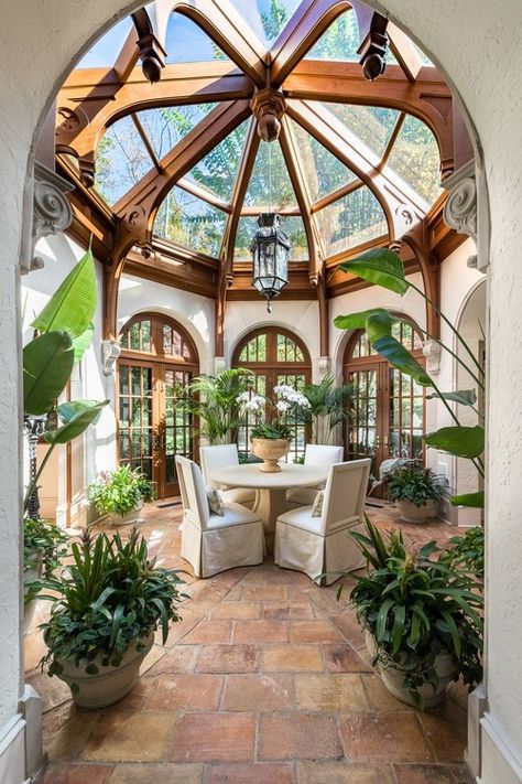 9 Beautiful Sun Rooms You'll Love - Town & Country Living Interior Design Per La Casa, Sunrooms, Dream Home Ideas, House Goals, My Dream House, Dream Rooms, Dream House Decor, Casas De Ensueño, Design Case