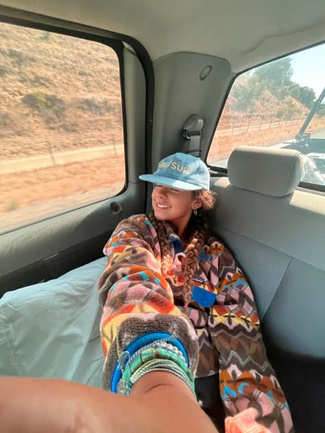 Hat Outfit Granola, Crunchy Gronala Aesthetic, Patagonia Fleece Synchilla, Patterned Patagonia Fleece, Patagonia Fleece Outfit Granola, Aztec Fleece Jacket, Flat Rimmed Hat Outfit, Patagonia Style Woman Outfit, Granola Sunglasses