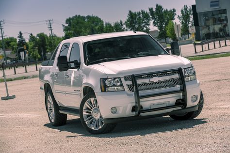 Custom Chevy Avalanche, Chevy Avalanche Lifted, 2007 Chevy Avalanche, Avalanche Chevrolet, Chevy Avalanche, Diy Solar, Front End, Chevy, Suv Car