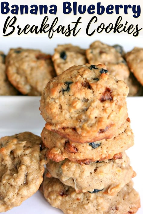 Soft Breakfast, Blueberry Breakfast Cookies, Banana Breakfast Cookies, Banana Cookies Healthy, Healthy Cookie Recipe, Banana Cookie, Banana Breakfast Cookie, Cookies For Breakfast, Breakfast Cookie