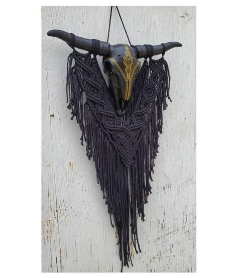 Check out this item in my Etsy shop https://www.etsy.com/listing/928656074/hand-painted-faux-skull-macrame-wall Goth Macrame, Dark Macrame, Bali Room, Diy Wall Hanging Yarn, Free Hand Designs, East Peoria, Yarn Wall Art, Macrame Wall Hanging Patterns, Wall Hanging Crafts