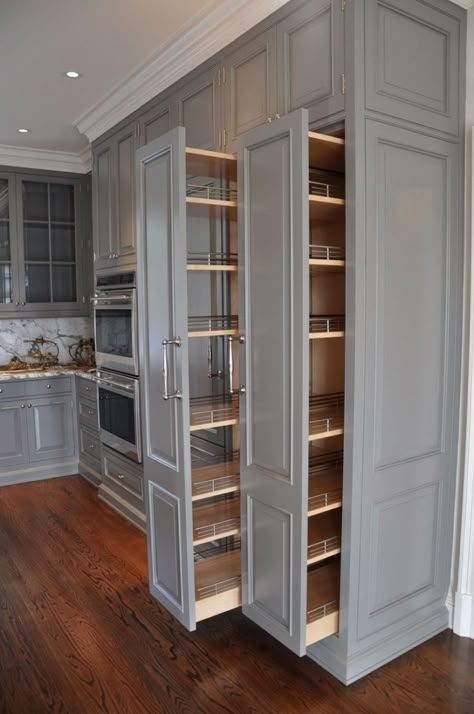 Desain Pantry Dapur, Kitchen Pullout, Kitchen Examples, Organiser Cucina, Model Dapur, Kitchen Pantry Ideas, Desain Pantry, Kabinet Dapur, Diy Kitchen Remodel