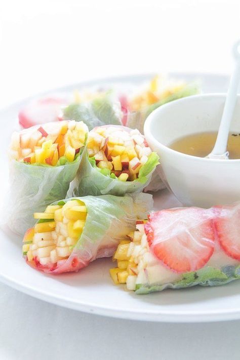 Summer Fruit Spring Rolls Fruit Spring Rolls, Jalapeño Honey, Pool Snacks, Lunch Sides, Spring Roll Recipe, Honey Sauce, Food Lunch, Recipes Casserole, God Mat